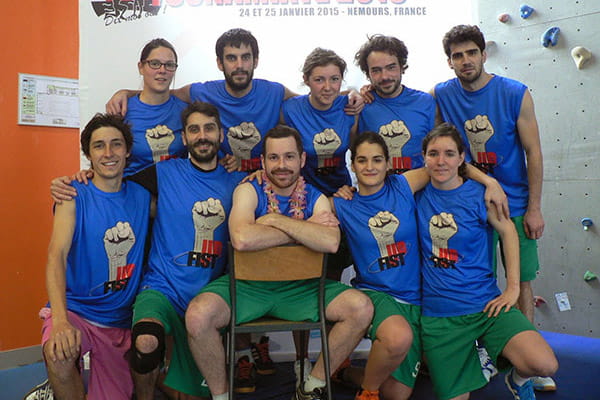 team wearing blue sleeveless jerseys