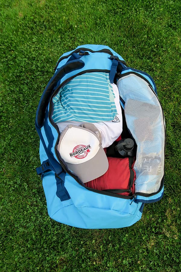 lichtblauwe waterdichte tas geopend